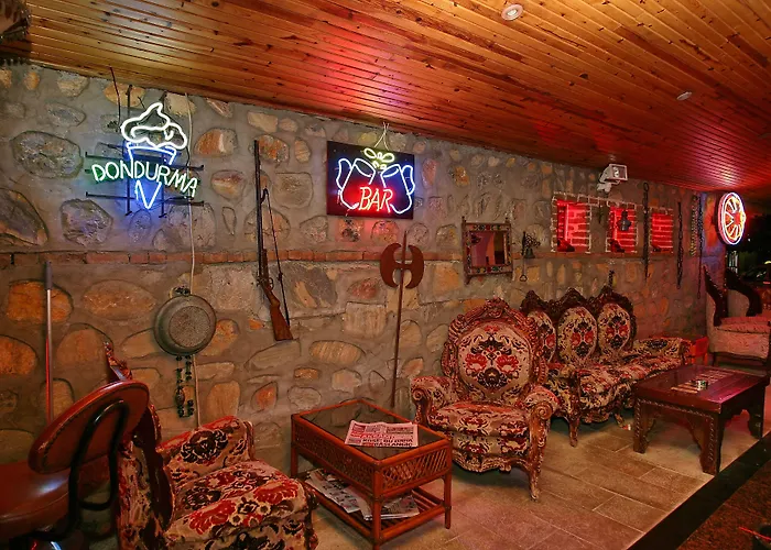 Kleopatra Fatih Αλάνια